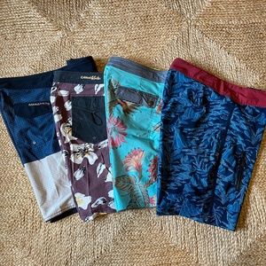 4 Men's board shorts - size 36, Roark, Billabong, Critical Slide